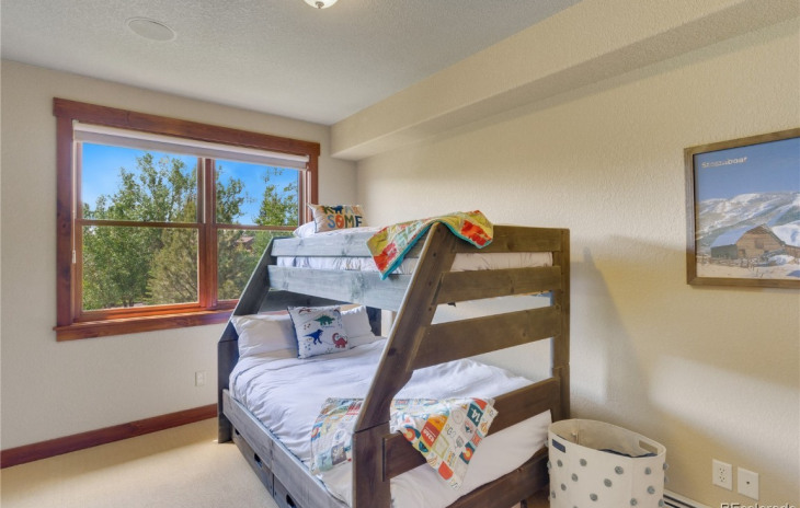 1587 Moraine Circle Photo