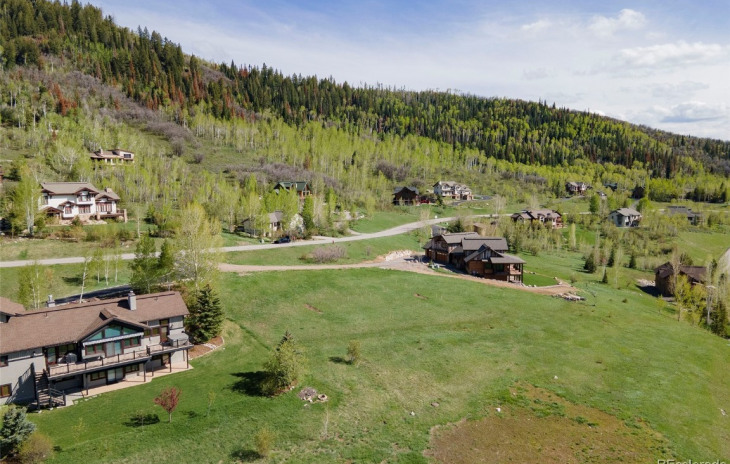 2250 Bear Drive Photo