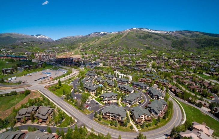1463 Flattop Circle Photo