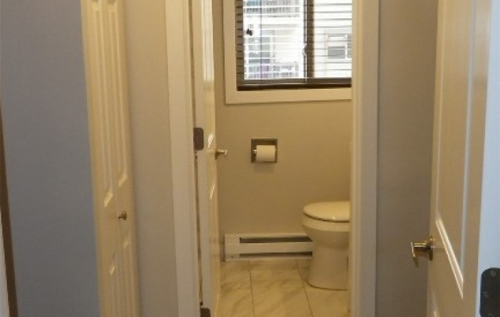 1565 Shadow Run Frontage Photo