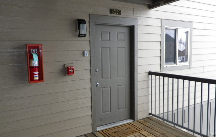 1565 Shadow Run Frontage Photo