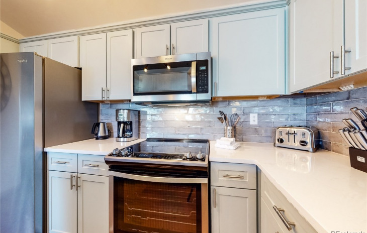 3325 Columbine Drive Photo