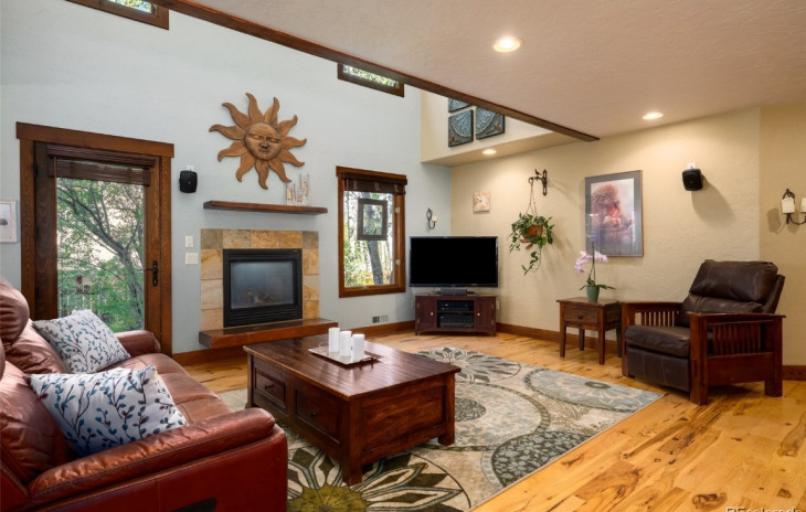 215 Huckleberry Lane Photo