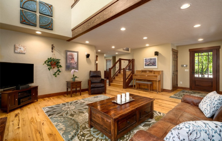215 Huckleberry Lane Photo