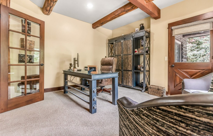 629 Meadowbrook Circle Photo