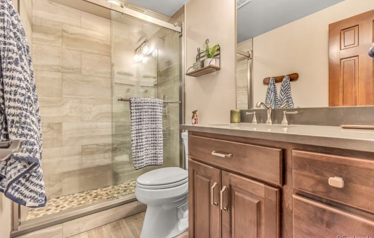 629 Meadowbrook Circle Photo