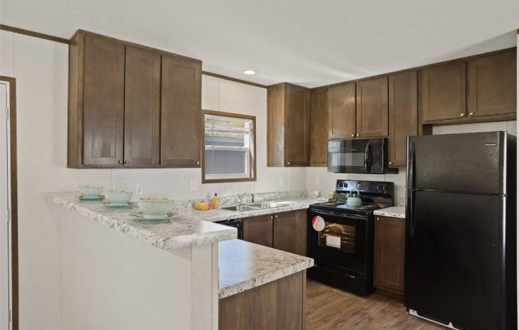 400 Willow Bend Photo