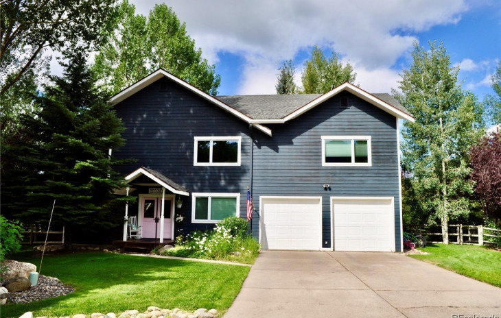 1210 Meadowood Lane Photo
