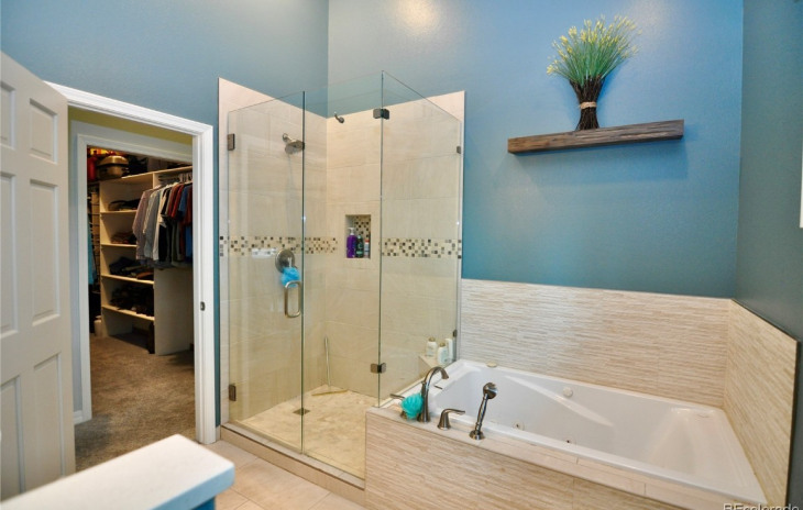 1210 Meadowood Lane Photo