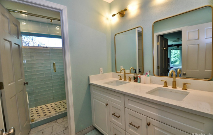 1210 Meadowood Lane Photo