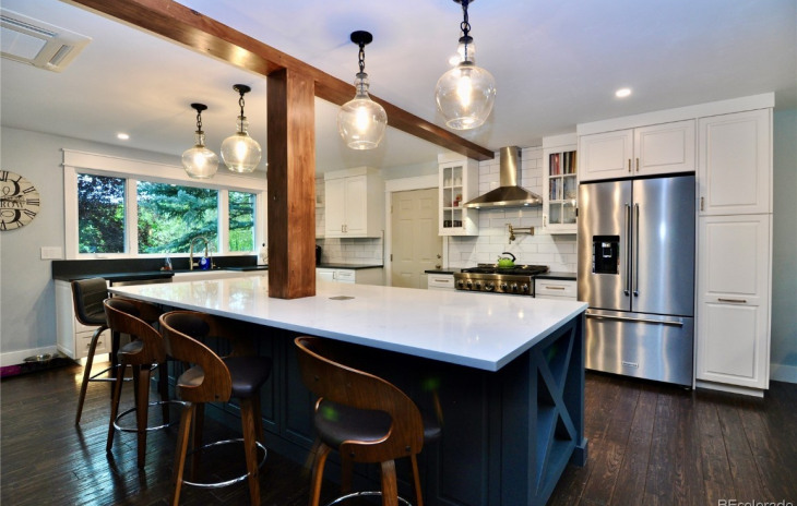 1210 Meadowood Lane Photo