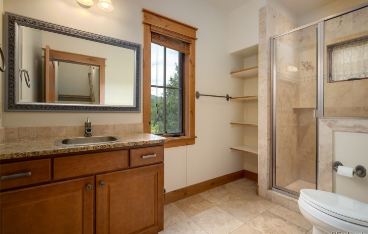 829 Majestic Circle Photo