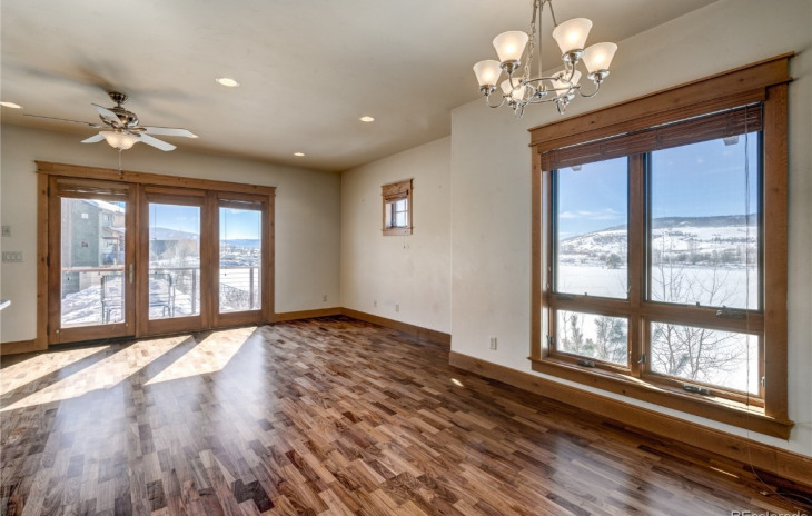 829 Majestic Circle Photo