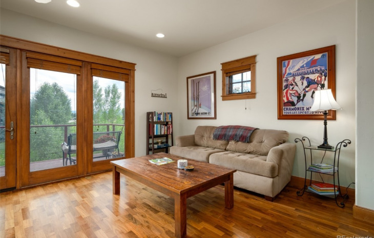 829 Majestic Circle Photo