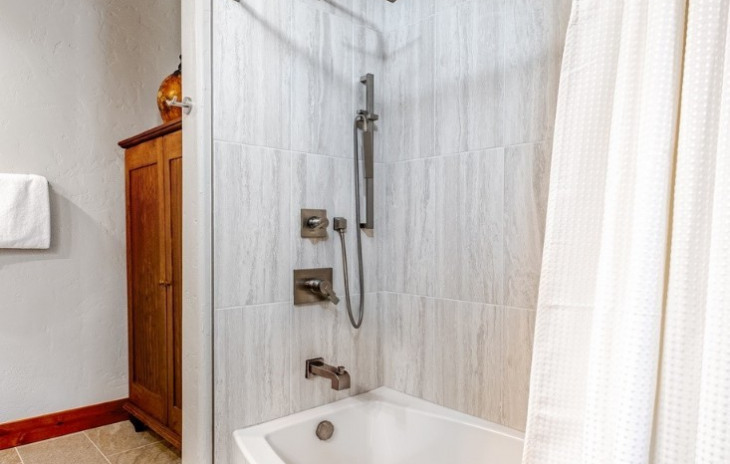 2920 Village Drive Photo
