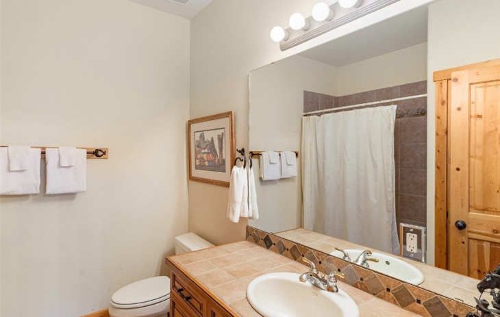 2905 Mountaineer Circle Photo