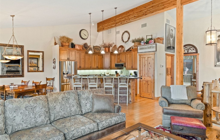 2905 Mountaineer Circle Photo