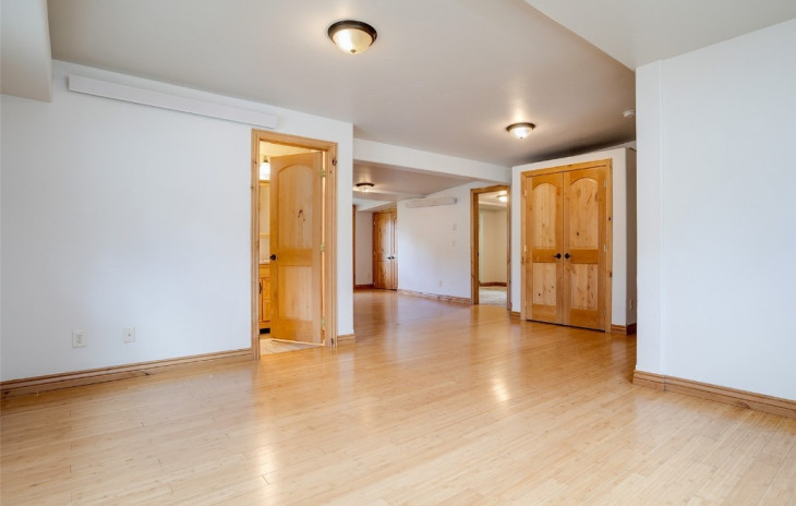 38840 Main Street Photo