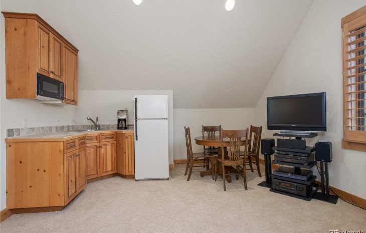 1835 Hunters Court Photo