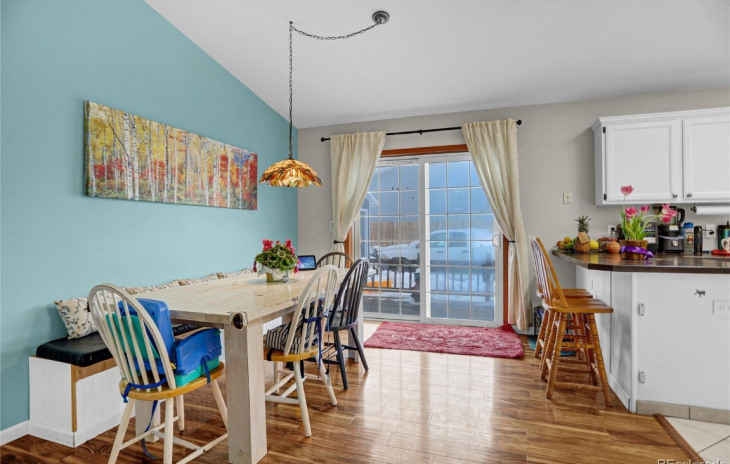 21555 Second Avenue Photo