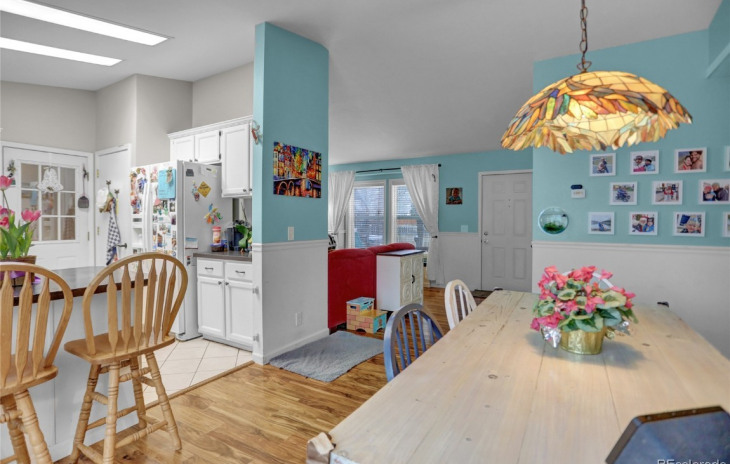 21555 Second Avenue Photo
