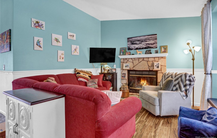 21555 Second Avenue Photo