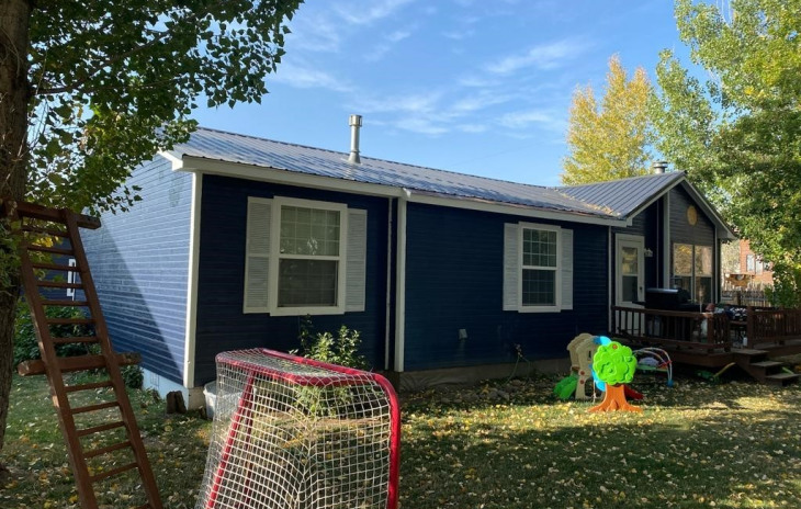 21555 Second Avenue Photo