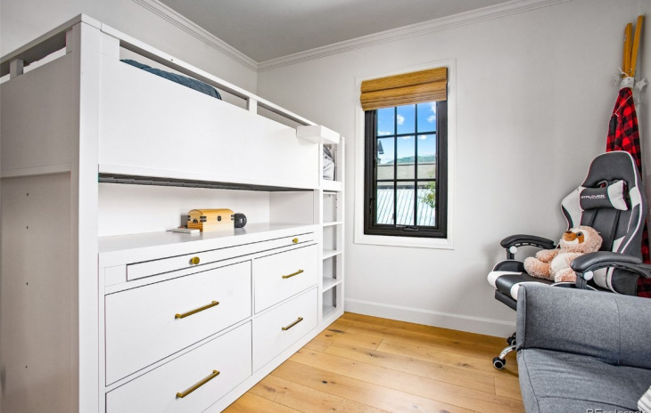 535 Pine Street Photo