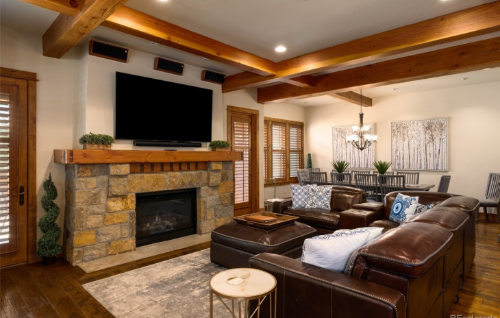 2053 Indian Summer Drive Photo