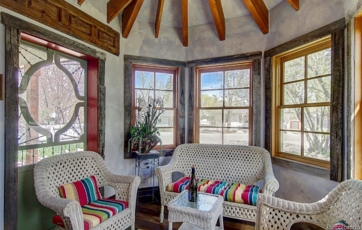 123 Missouri Avenue Photo