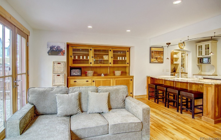 123 Missouri Avenue Photo