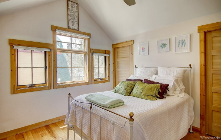 123 Missouri Avenue Photo