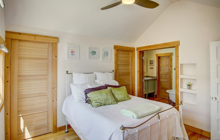 123 Missouri Avenue Photo