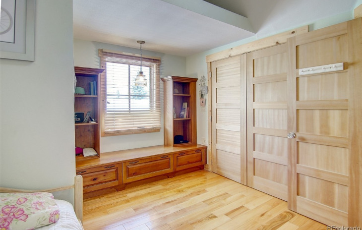 123 Missouri Avenue Photo