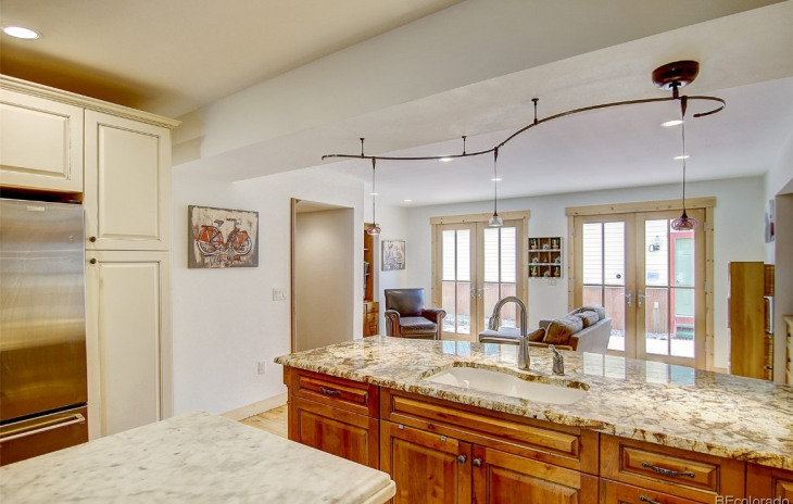 123 Missouri Avenue Photo