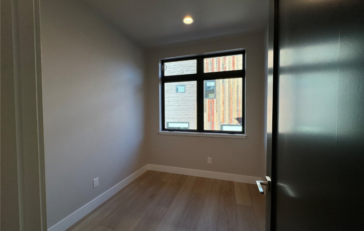 1225 Urban Way Photo