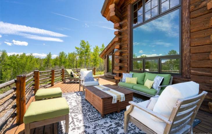 26700 Thorpe Mountain Photo