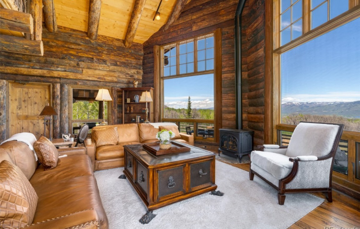 26700 Thorpe Mountain Photo
