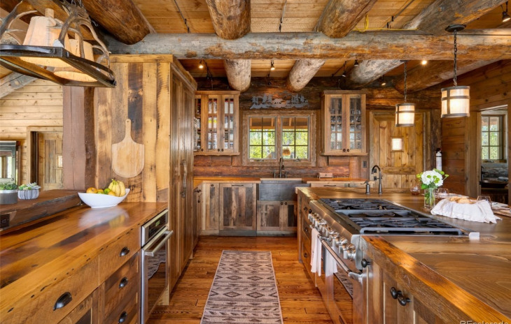 26700 Thorpe Mountain Photo