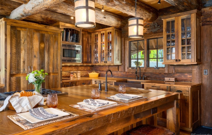26700 Thorpe Mountain Photo
