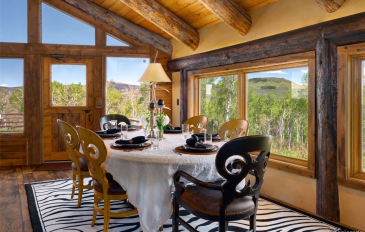 26700 Thorpe Mountain Photo
