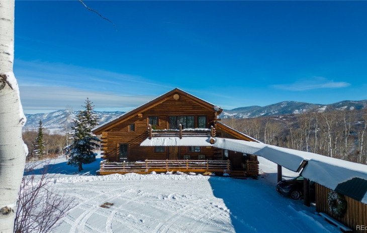26700 Thorpe Mountain Photo