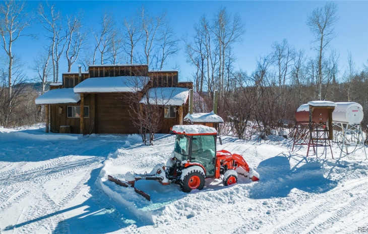 26700 Thorpe Mountain Photo