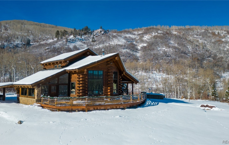 26700 Thorpe Mountain Photo