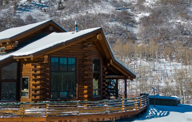26700 Thorpe Mountain Photo