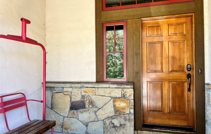 1423 Flattop Circle Photo