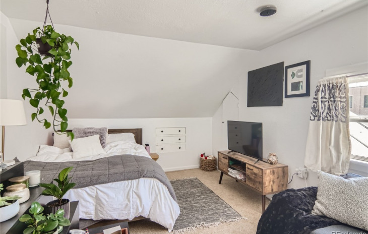 620 Oak Street Photo