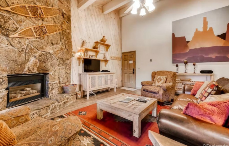 2355 Apres Ski Way Photo