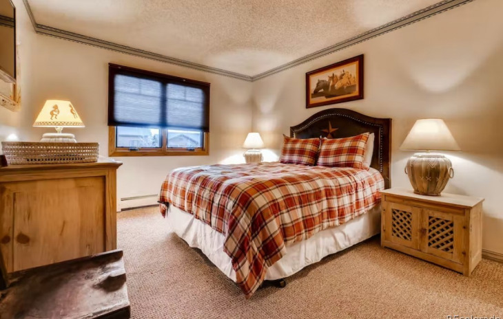 2355 Apres Ski Way Photo