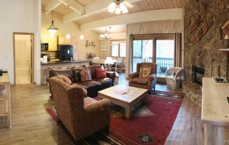 2355 Apres Ski Way Photo